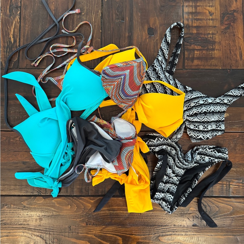 4 Bikinis in EUC! Approximate size S.